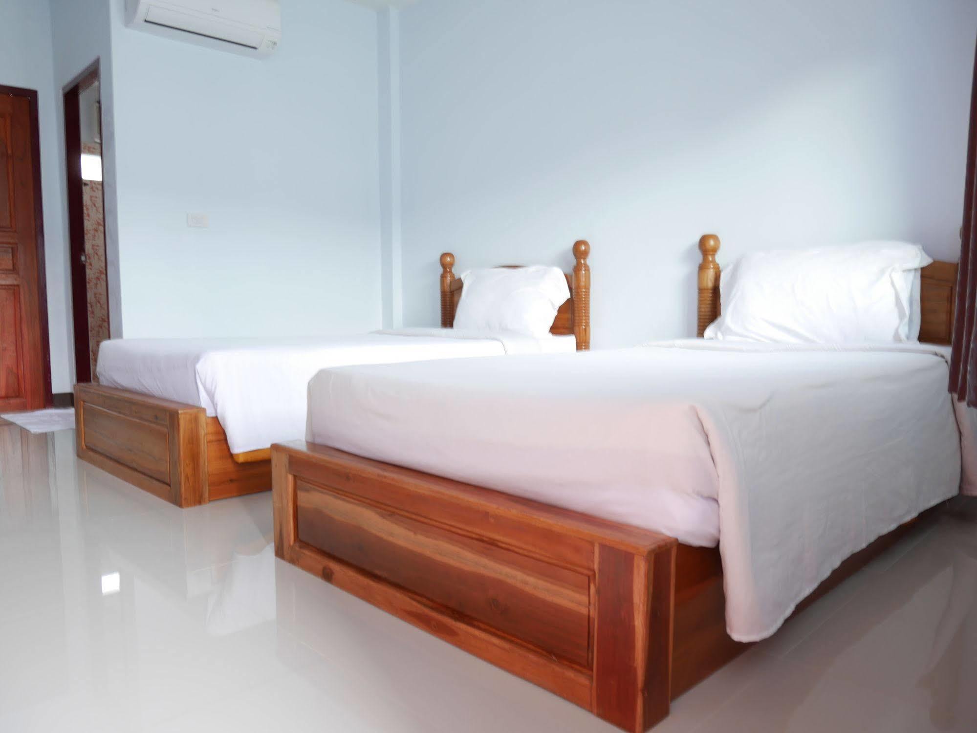 Tararin Hotel Chiang Saen Bagian luar foto